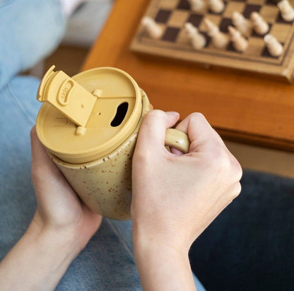 Udo Mehrwegdeckel Lieblingstasse wird zum To-go-Becher Farbe Sand